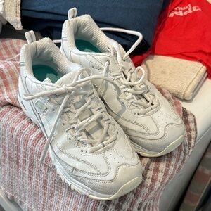 Sketchers D lites Athletic Sneakers white a
With silver details